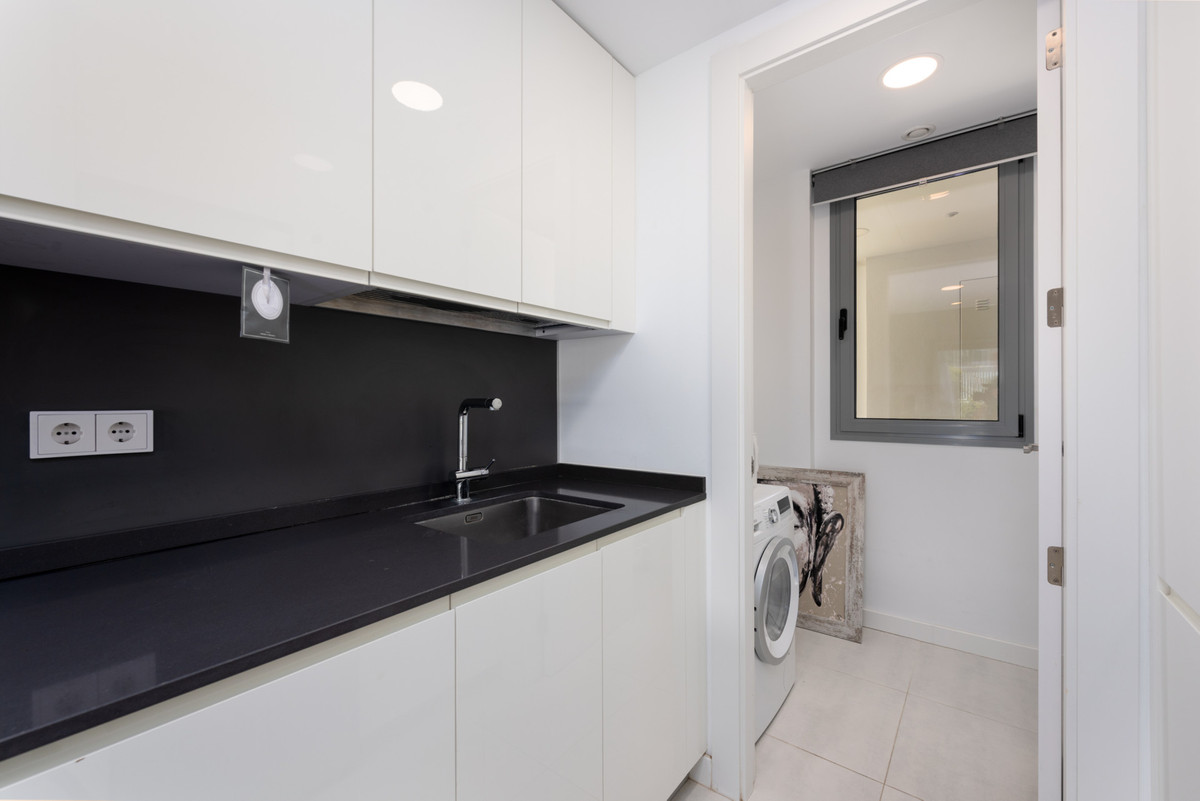Appartement te koop in Estepona | 2 slaapkamers H5155375