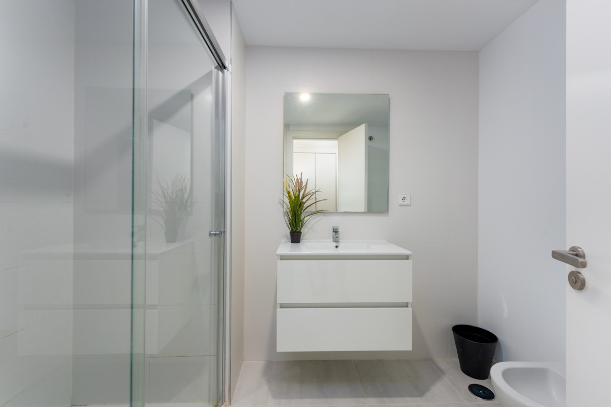 Appartement te koop in Estepona | 2 slaapkamers H5155375