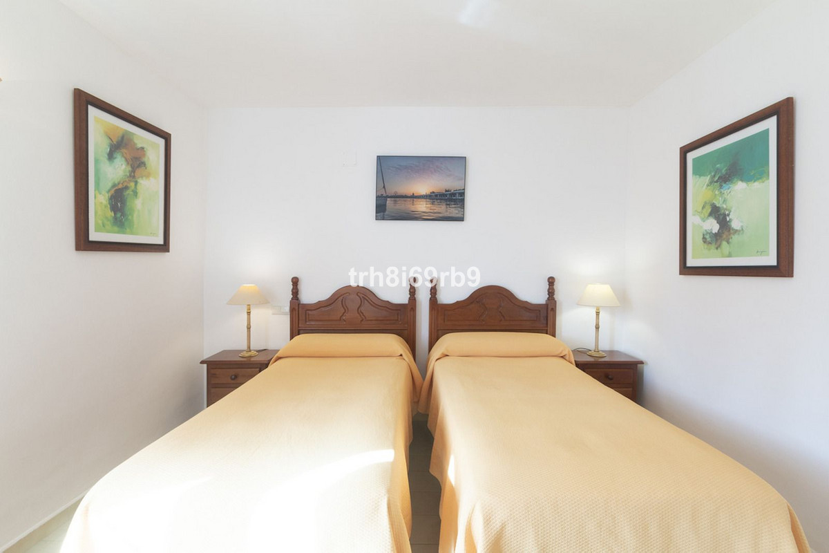 Appartement te koop in Estepona | 2 slaapkamers H5155996