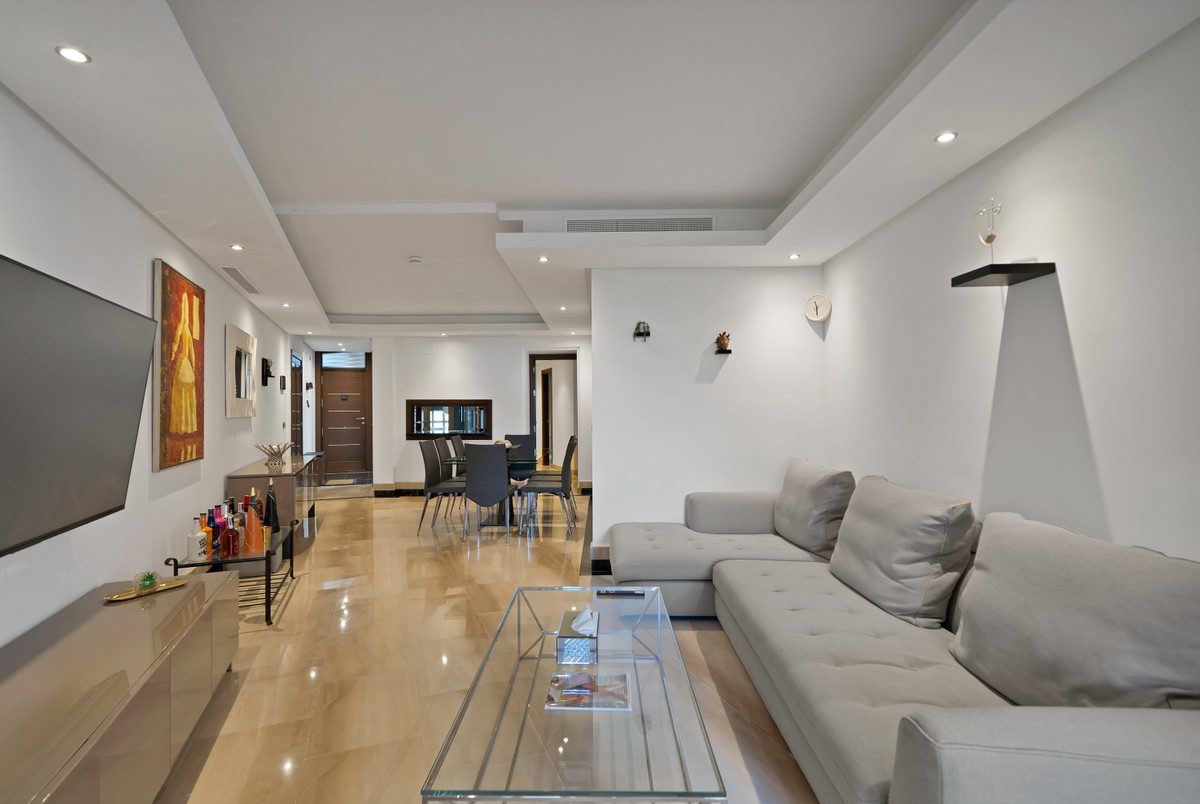 Appartement te koop in Estepona | 3 slaapkamers H5157919