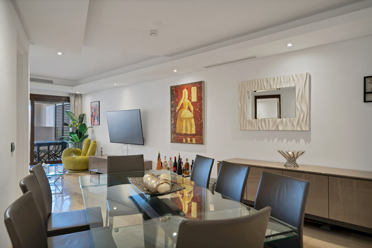 Appartement te koop in Estepona | 3 slaapkamers H5157919