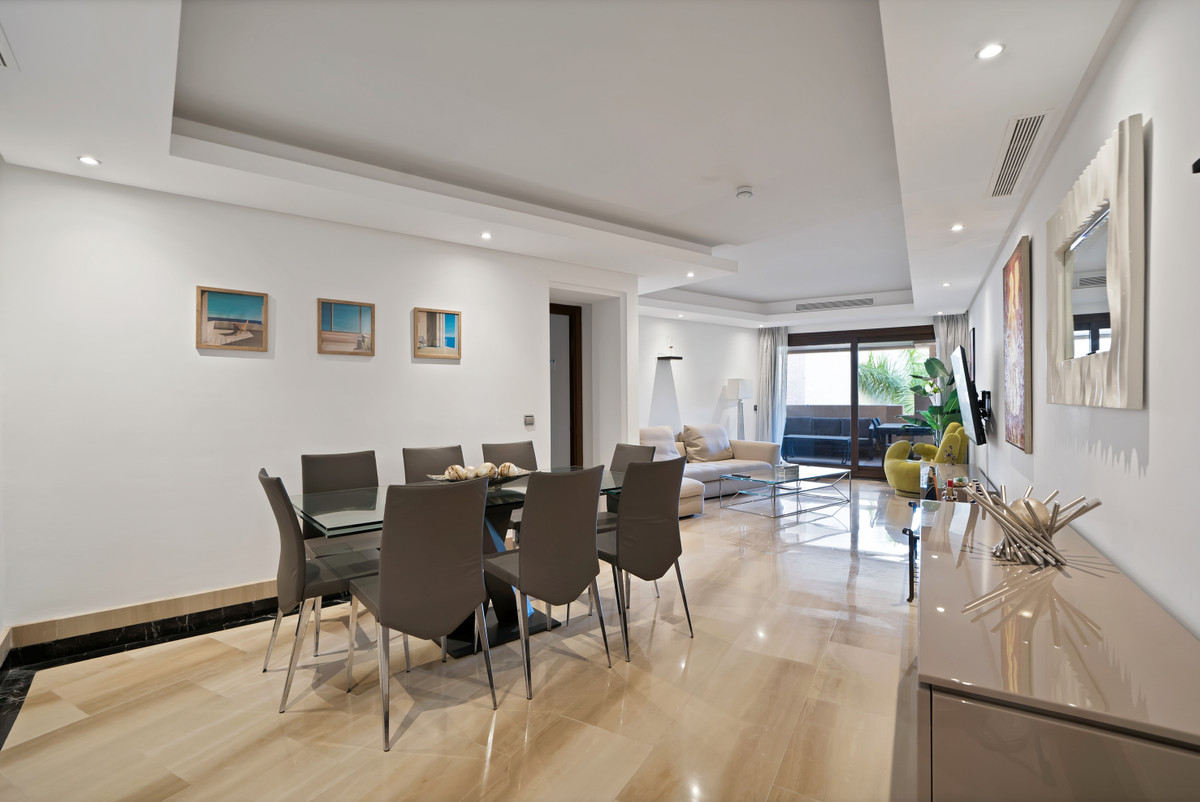 Appartement te koop in Estepona | 3 slaapkamers H5157919