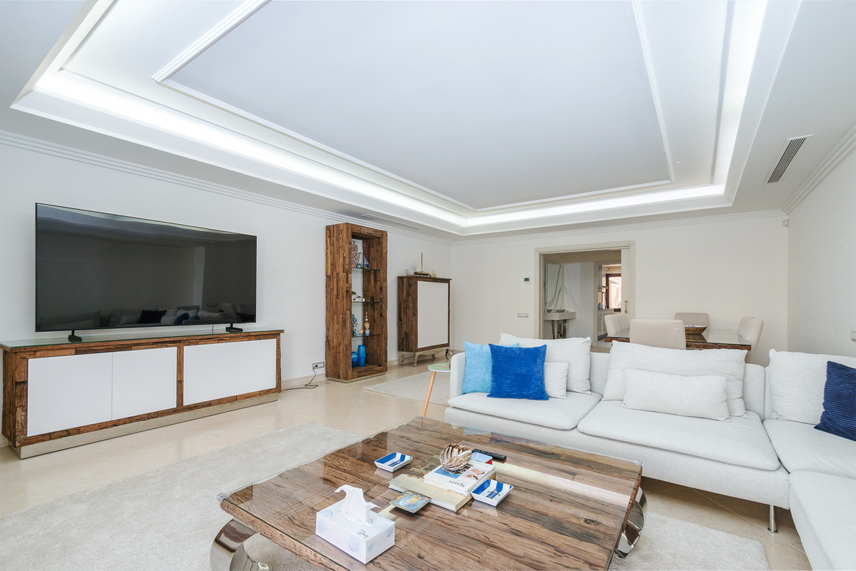 Appartement te koop in Estepona | 3 slaapkamers H5159005