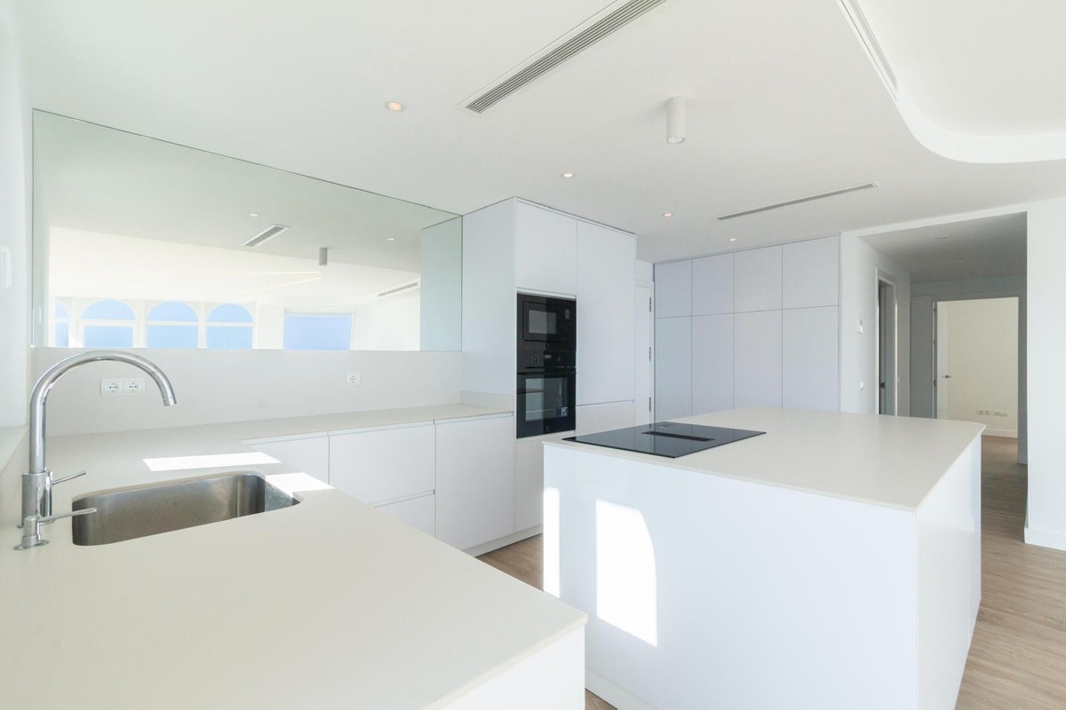 Penthouse te koop in Estepona | 3 slaapkamers H5159074