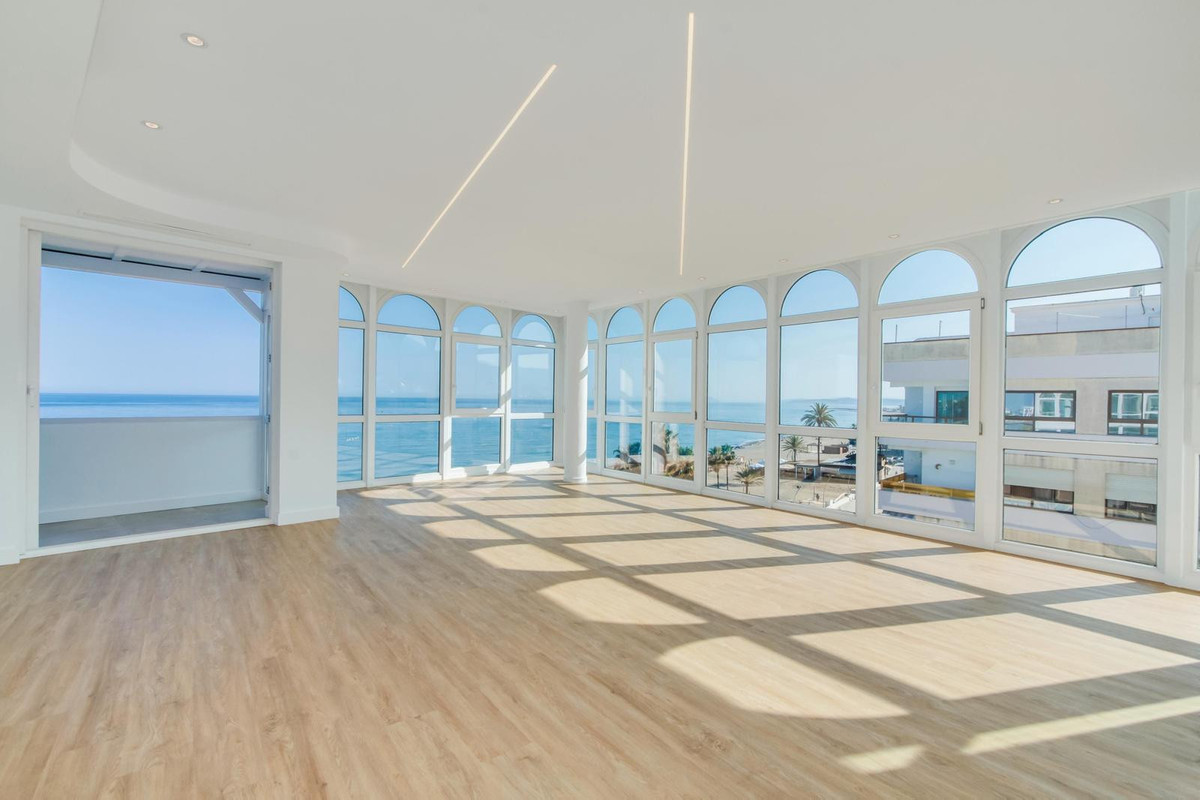 Penthouse te koop in Estepona | 3 slaapkamers H5159074