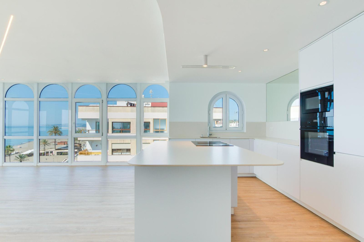 Penthouse te koop in Estepona | 3 slaapkamers H5159074