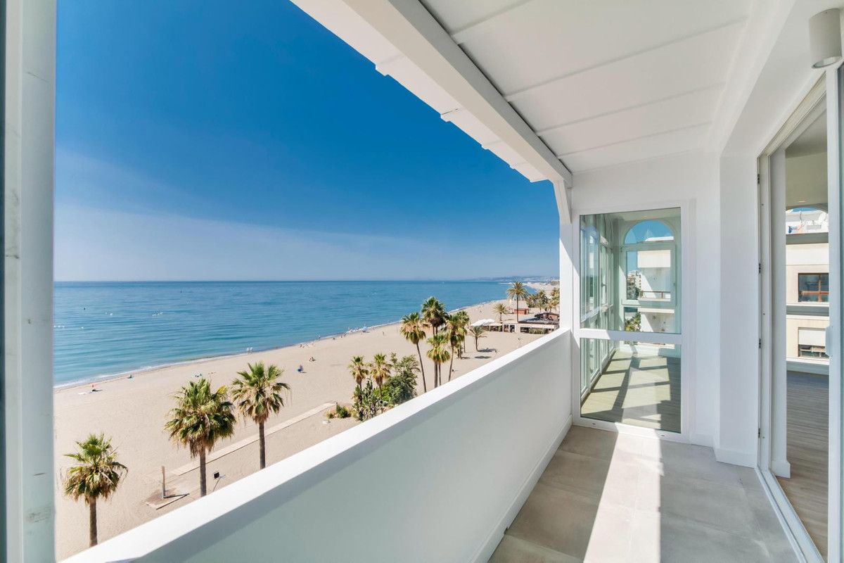 Penthouse te koop in Estepona | 3 slaapkamers H5159074