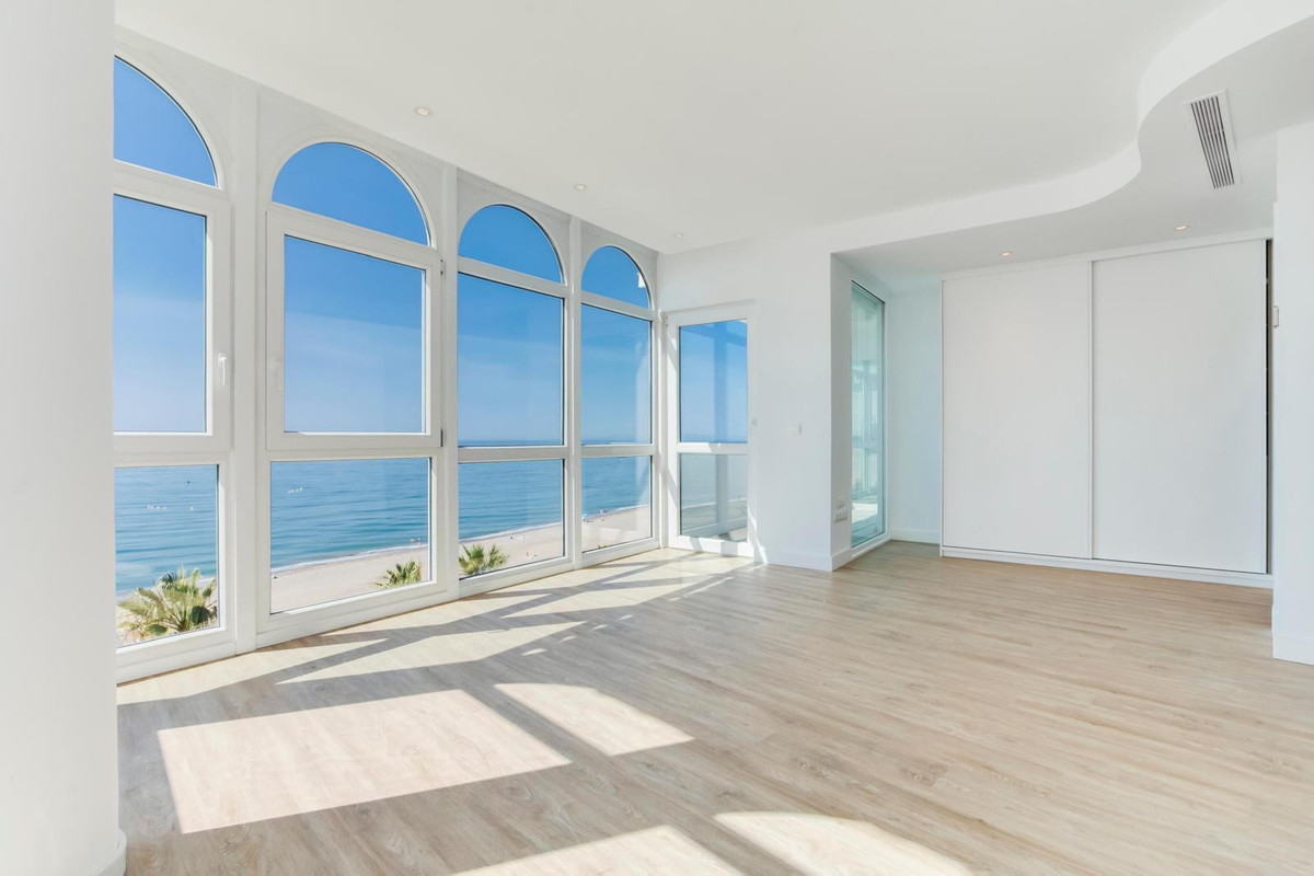 Penthouse te koop in Estepona | 3 slaapkamers H5159074
