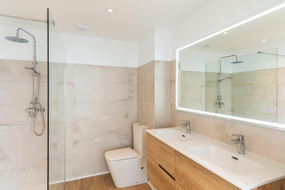 Penthouse te koop in Estepona | 3 slaapkamers H5159074