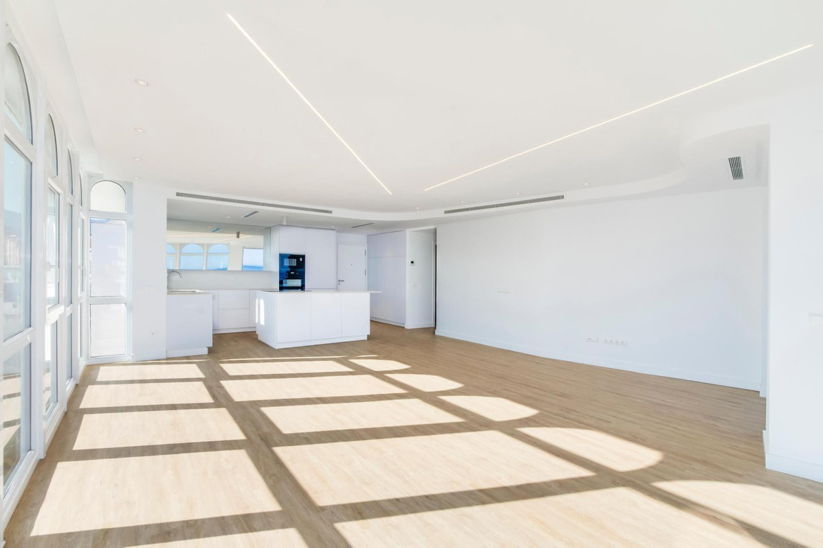 Penthouse te koop in Estepona | 3 slaapkamers H5159074