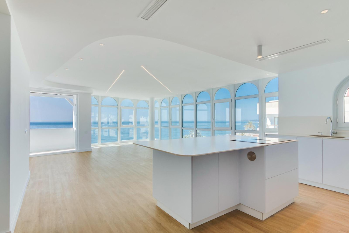 Penthouse te koop in Estepona | 3 slaapkamers H5159074