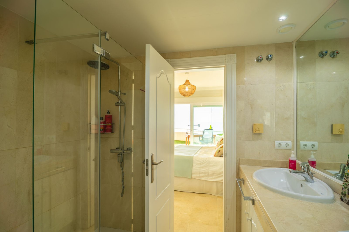 Penthouse te koop in Estepona | 3 slaapkamers H5159263
