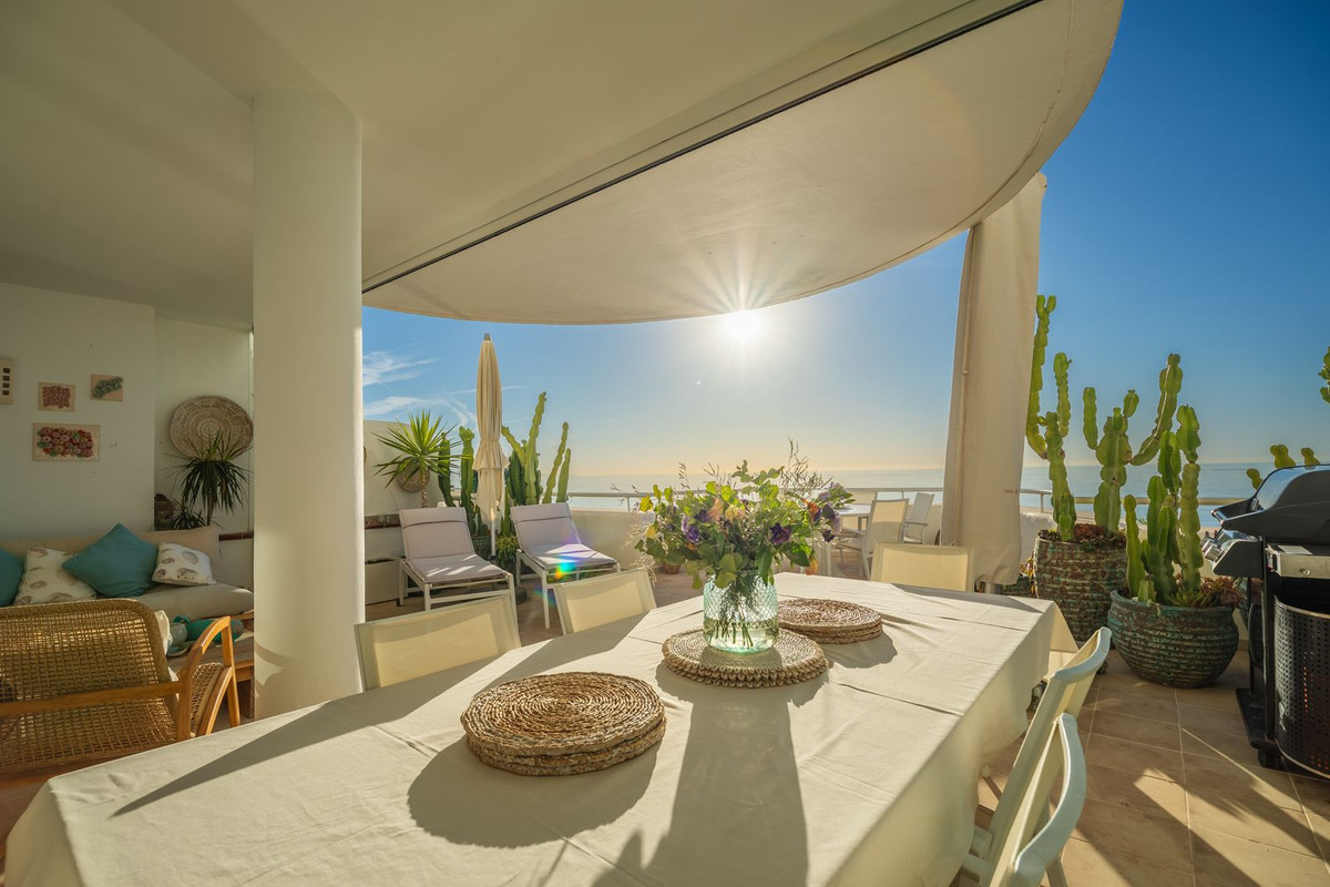 Penthouse te koop in Estepona | 3 slaapkamers H5159263