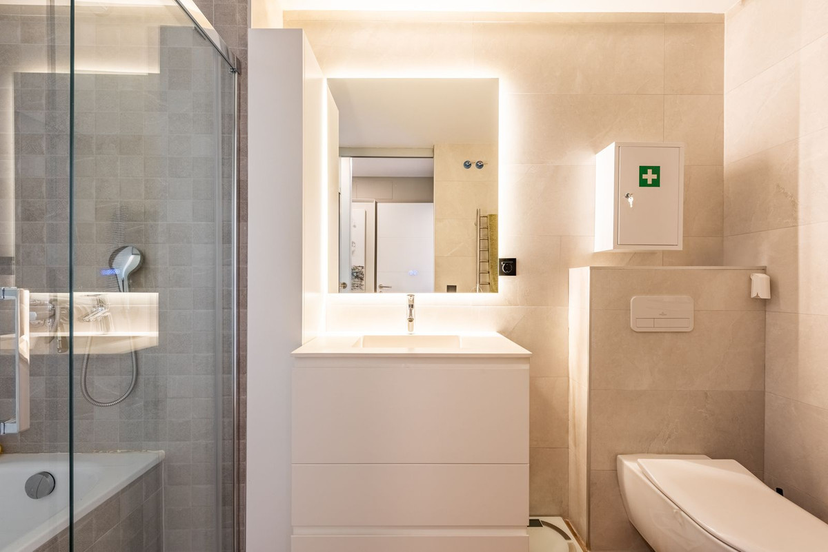 Appartement te koop in Estepona | 4 slaapkamers H5159548
