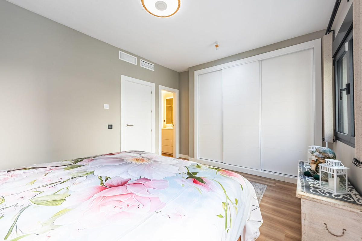 Appartement te koop in Estepona | 4 slaapkamers H5159548