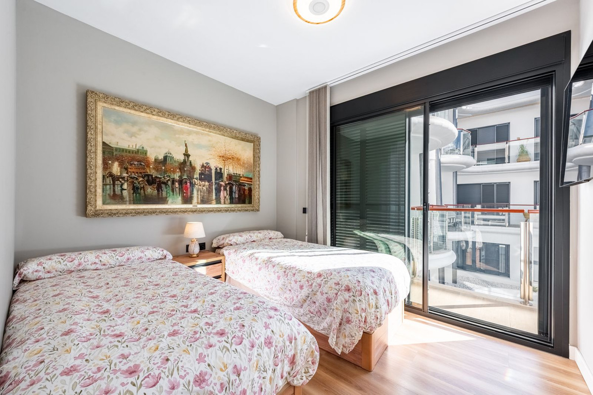 Appartement te koop in Estepona | 4 slaapkamers H5159548