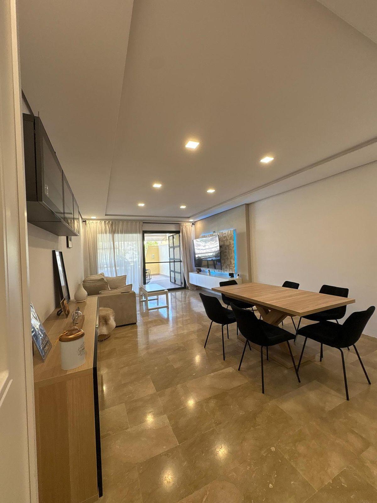 Appartement te koop in Estepona | 2 slaapkamers H5160181