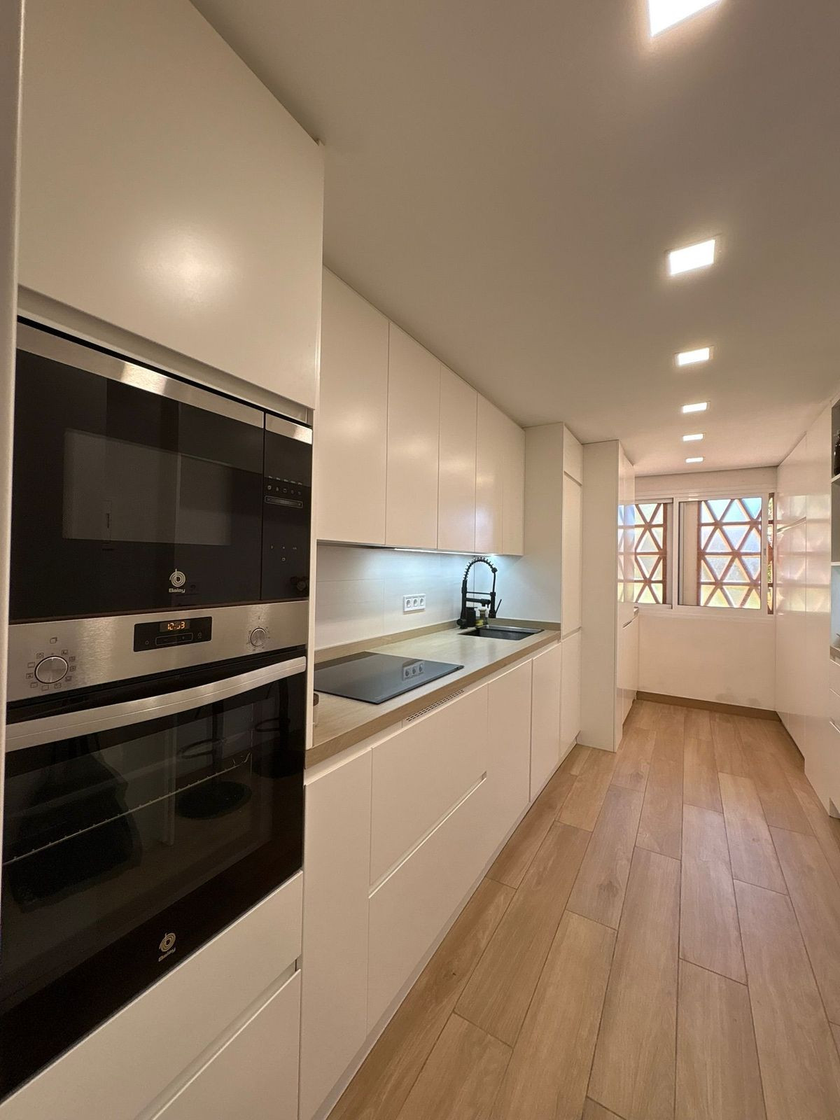 Appartement te koop in Estepona | 2 slaapkamers H5160181