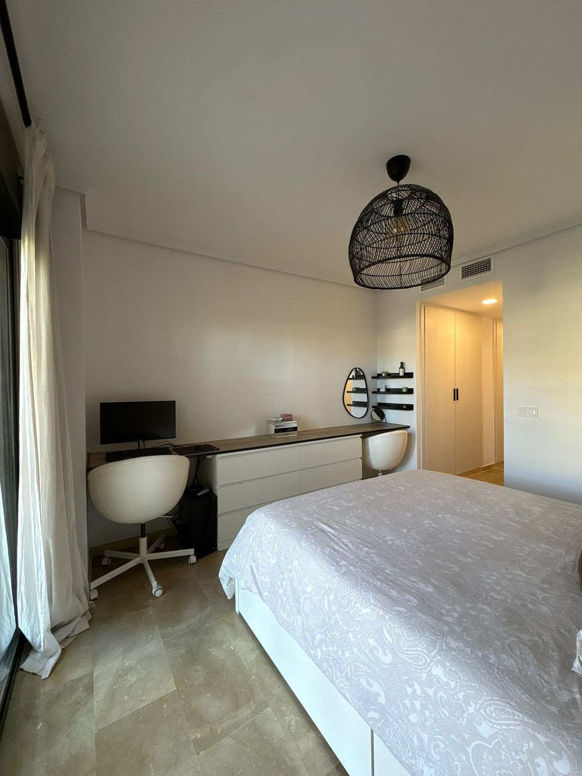Appartement te koop in Estepona | 2 slaapkamers H5160181