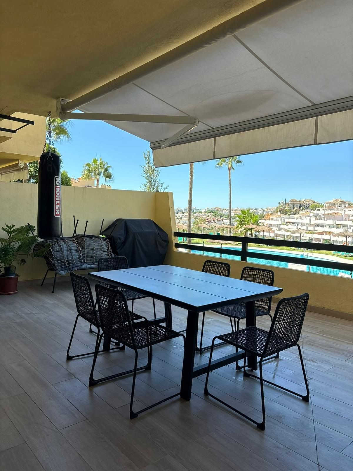 Appartement te koop in Estepona | 2 slaapkamers H5160181