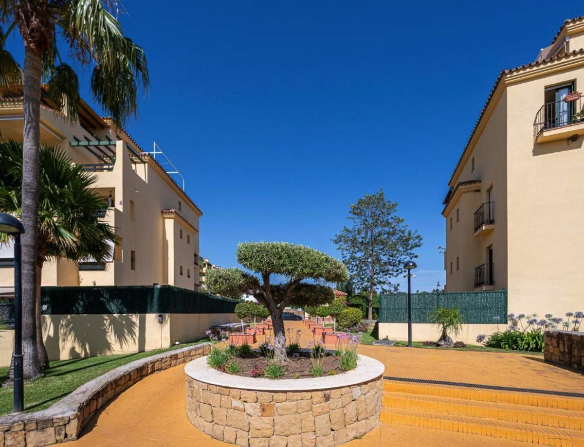 Appartement te koop in Estepona | 2 slaapkamers H5160181