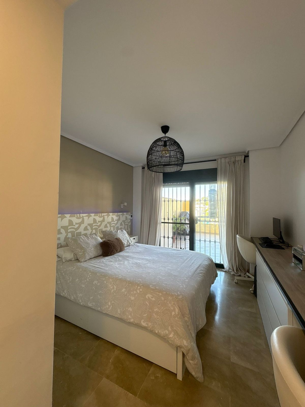 Appartement te koop in Estepona | 2 slaapkamers H5160181