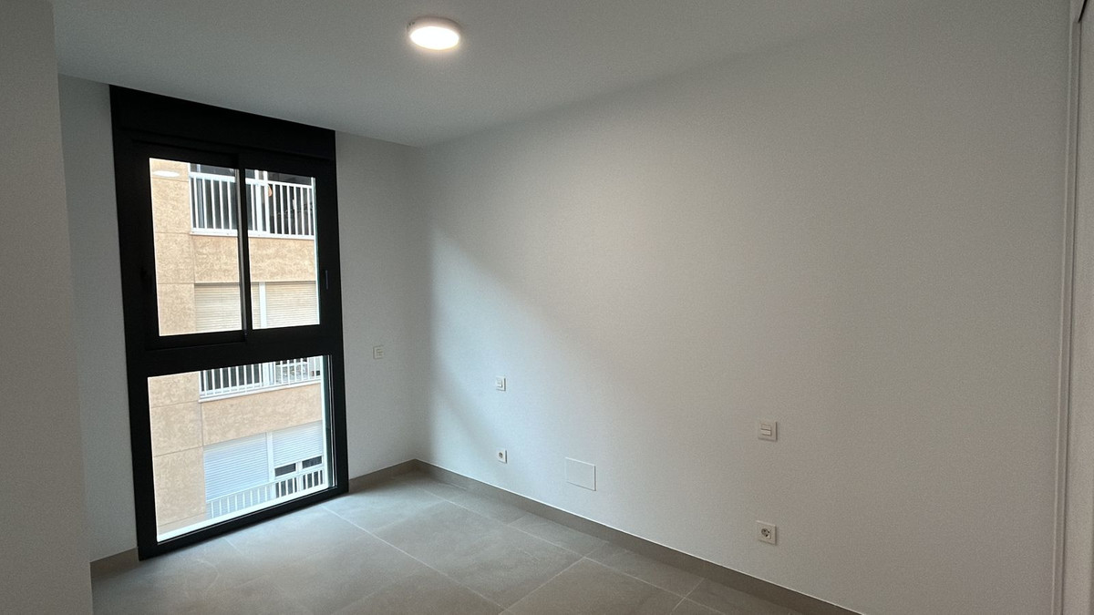 Appartement te koop in Estepona | 1 slaapkamers H5161321