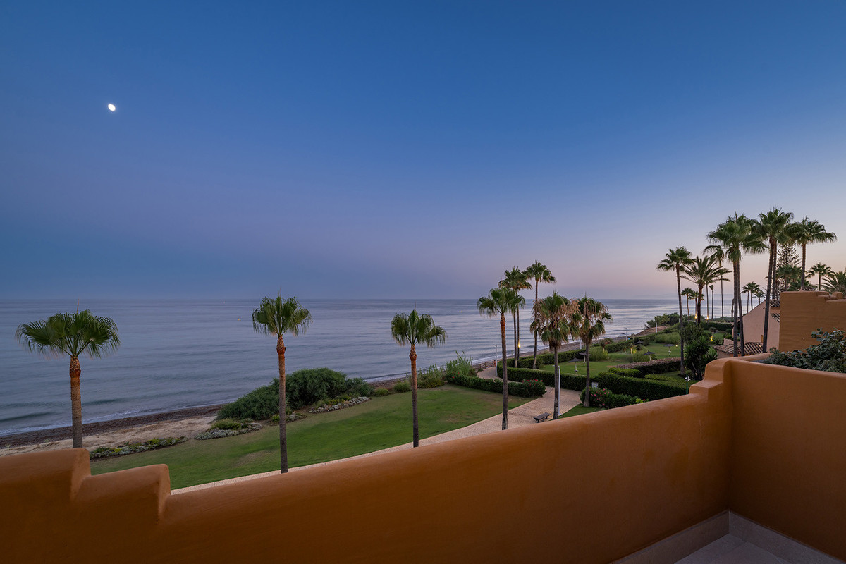 Appartement te koop in Estepona | 4 slaapkamers H5166178