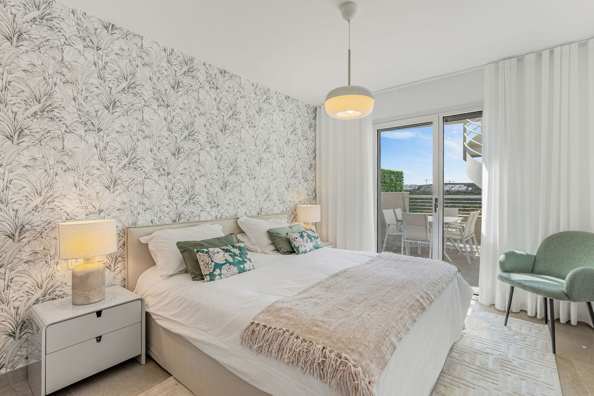 Penthouse te koop in Estepona | 2 slaapkamers H5183275