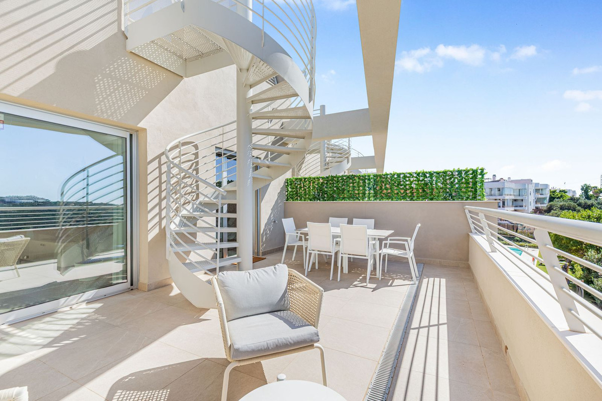 Penthouse te koop in Estepona | 2 slaapkamers H5183275