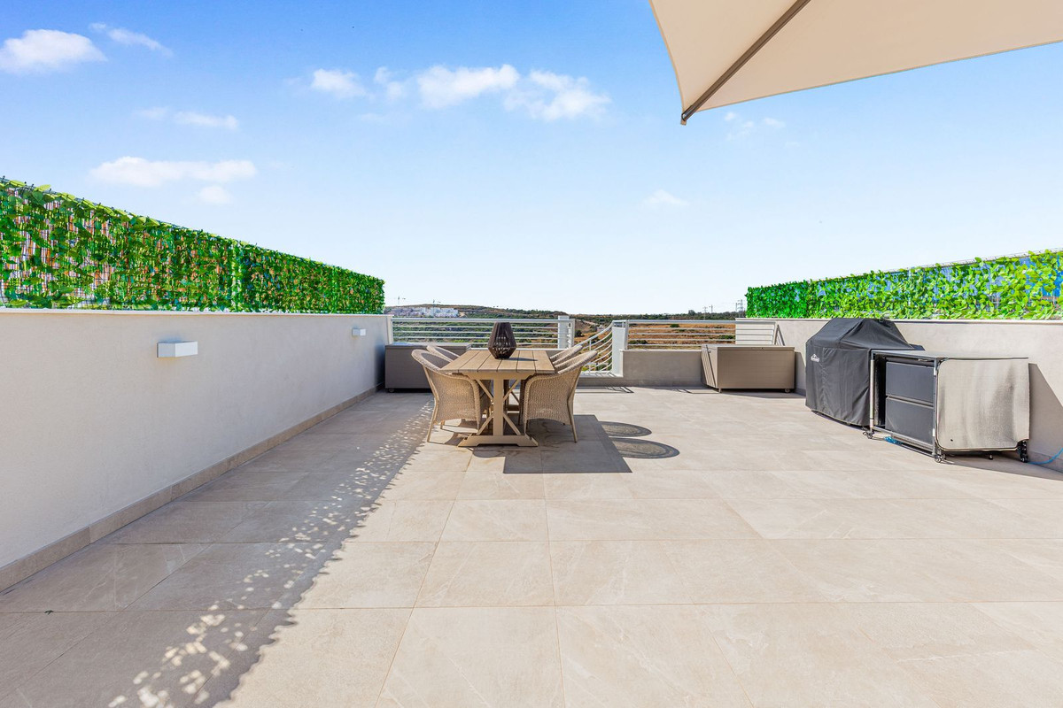 Penthouse te koop in Estepona | 2 slaapkamers H5183275