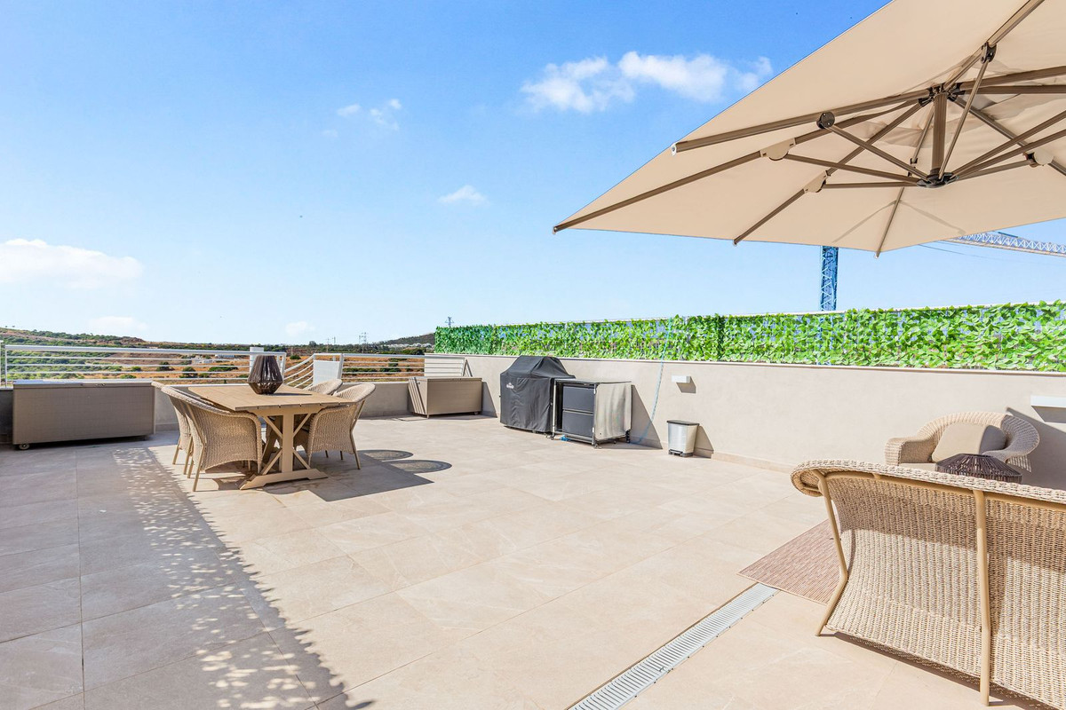 Penthouse te koop in Estepona | 2 slaapkamers H5183275