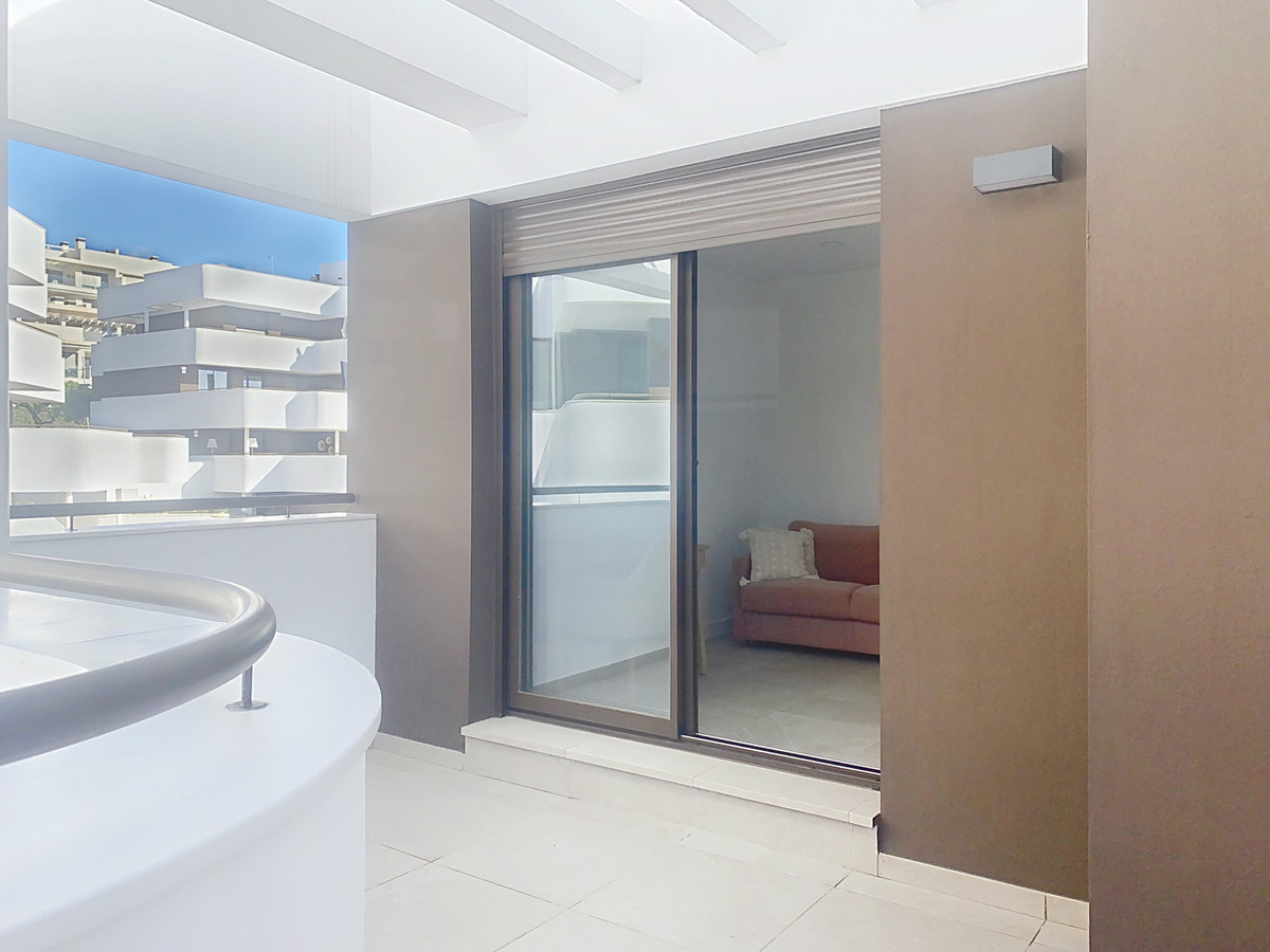 Appartement te koop in Estepona | 3 slaapkamers H5201986