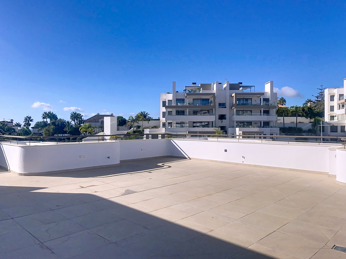 Appartement te koop in Estepona | 3 slaapkamers H5201986