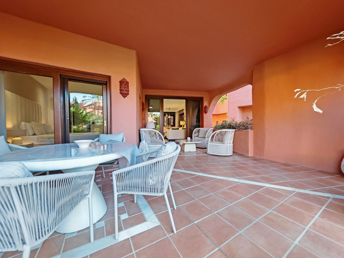 Appartement te koop in Estepona | 3 slaapkamers H5209327