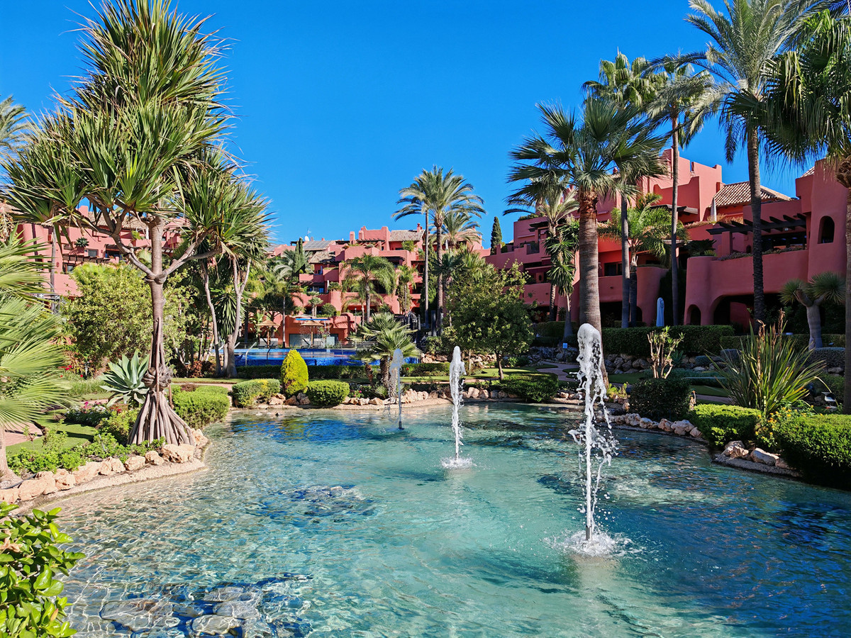 Appartement te koop in Estepona | 3 slaapkamers H5209327