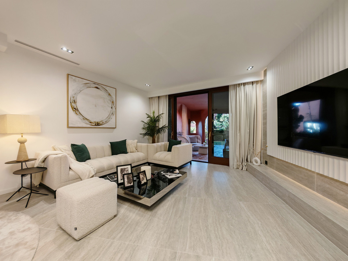 Appartement te koop in Estepona | 3 slaapkamers H5209327
