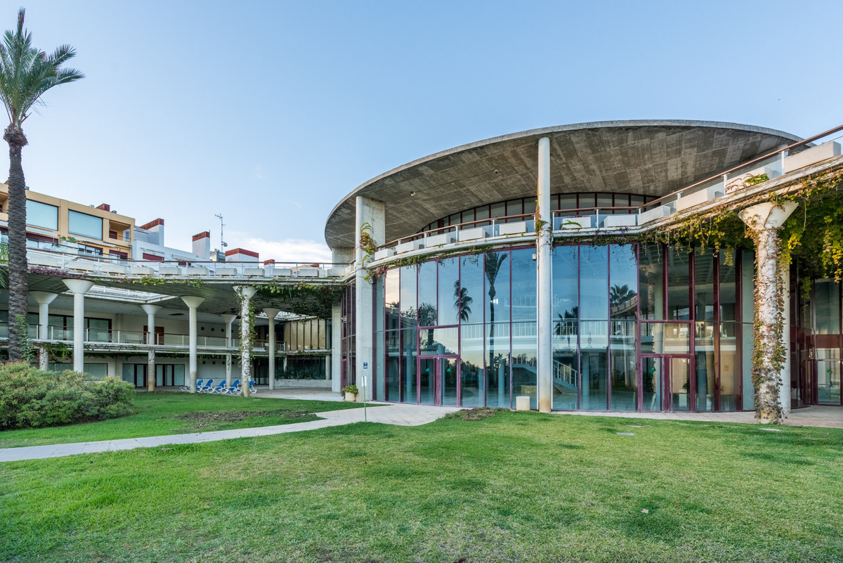 Appartement te koop in Estepona | 2 slaapkamers H5213683