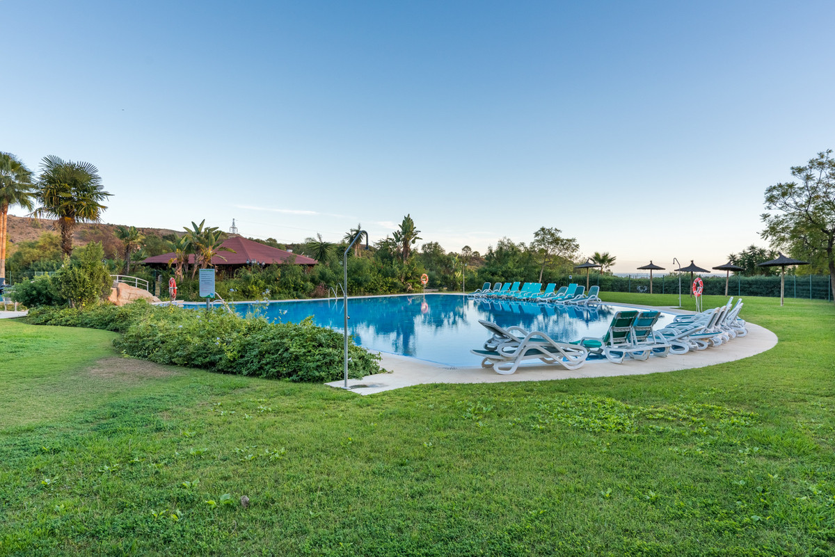 Appartement te koop in Estepona | 2 slaapkamers H5213683