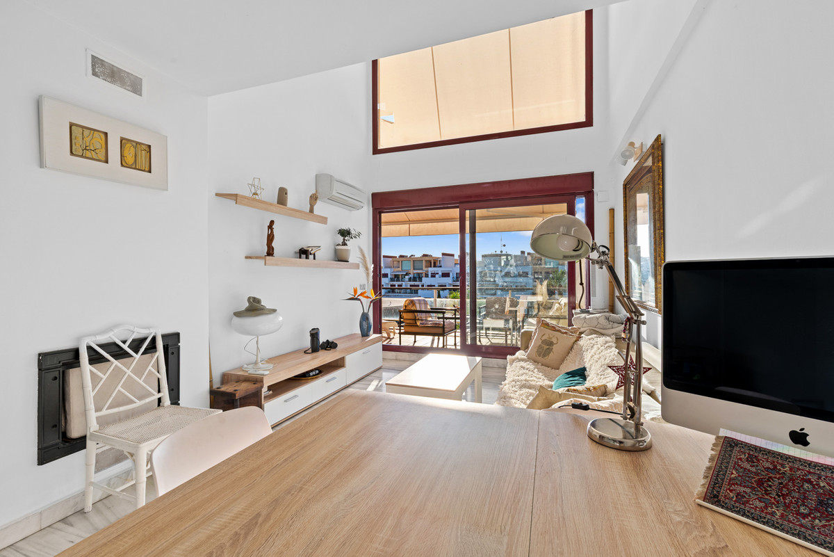 Appartement te koop in Estepona | 2 slaapkamers H5213683