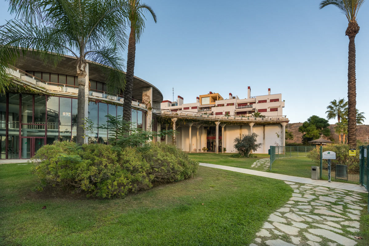 Appartement te koop in Estepona | 2 slaapkamers H5213683