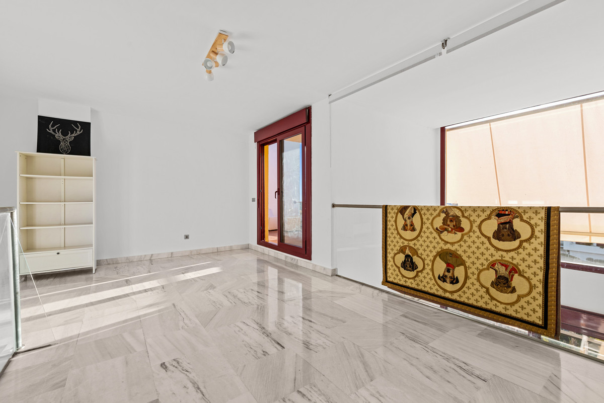 Appartement te koop in Estepona | 2 slaapkamers H5213683