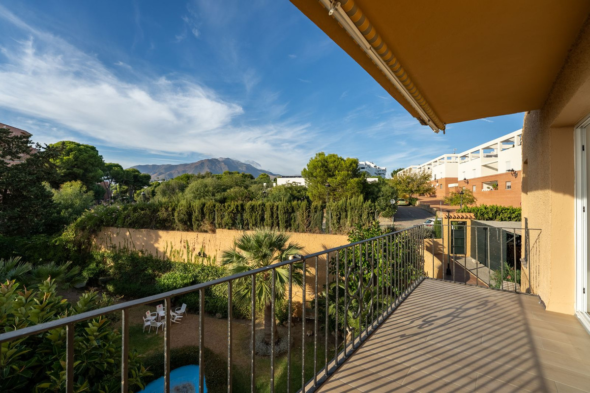 Appartement te koop in Estepona | 2 slaapkamers H5215636