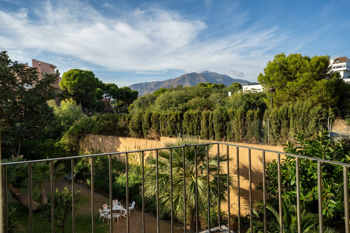Appartement te koop in Estepona | 2 slaapkamers H5215636