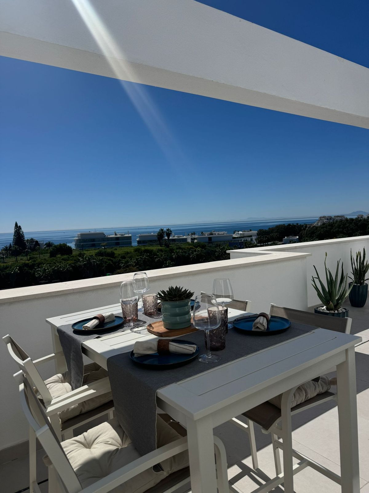 Penthouse te koop in Estepona | 2 slaapkamers H5219308