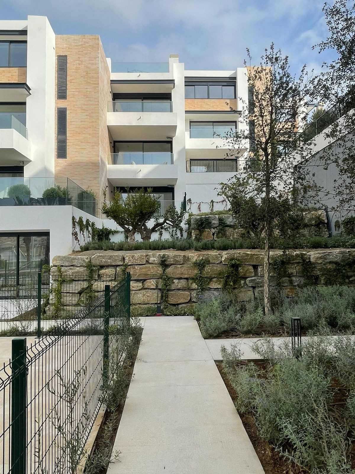 Property main view 32