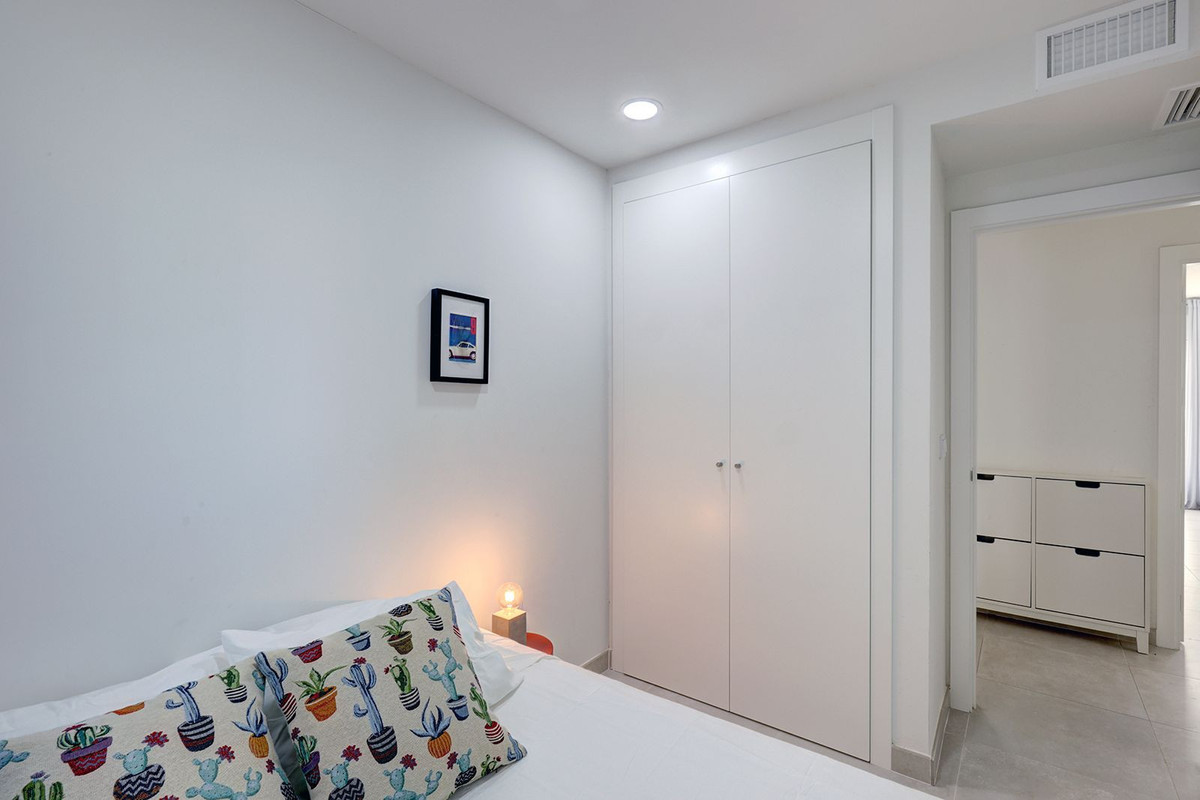 Appartement te koop in Estepona | 3 slaapkamers H5226841