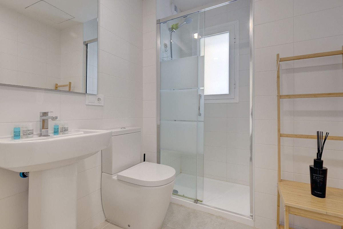 Appartement te koop in Estepona | 3 slaapkamers H5226841