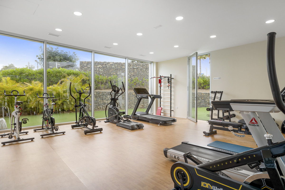 Appartement te koop in Estepona | 3 slaapkamers H5227999