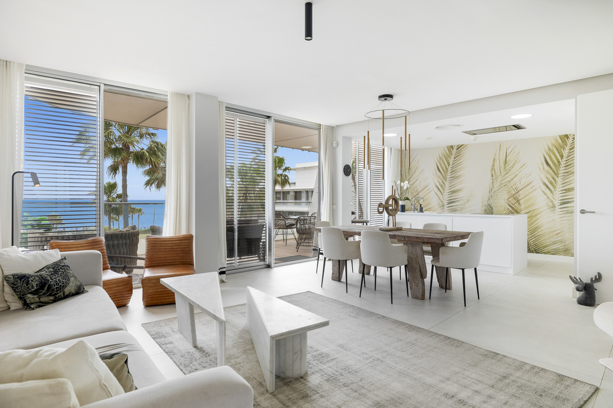 Appartement te koop in Estepona | 3 slaapkamers H5227999